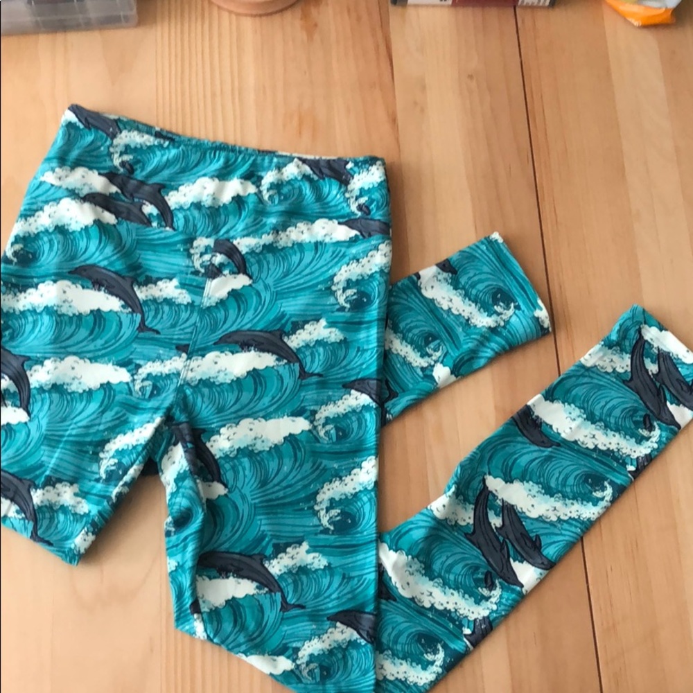 LulaRoe leggings - dolphins